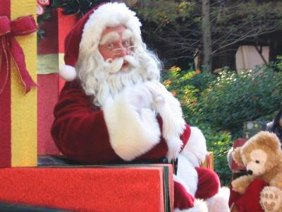 DisneyMGMSanta9.jpg