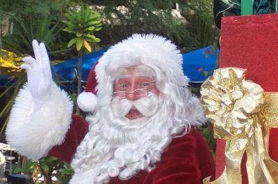 DSMCHSanta2.jpg