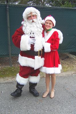SantaCourtney.jpg