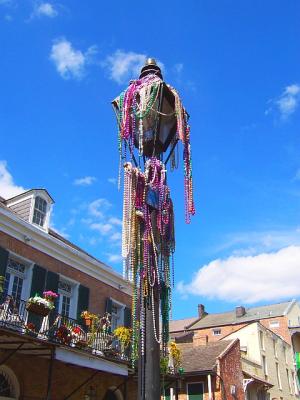 BeadedLampost1.jpg