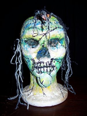 SkullHead1.jpg