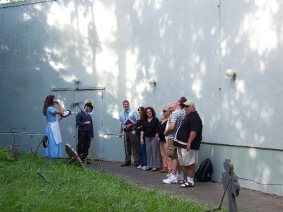 GuestsInGraveyard2.jpg