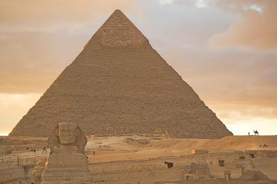 Giza1291PyramidSM.jpg