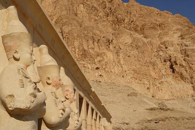 Hatshepsut1470ThebesSM.jpg