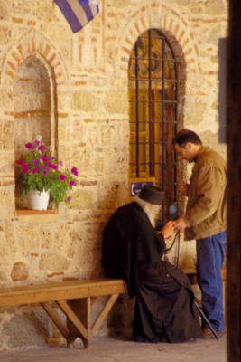 Meteora283oldrMonk.jpg
