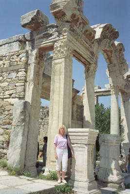 Ephesus011.jpg