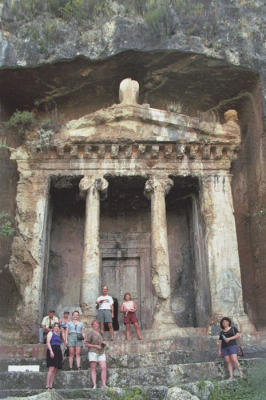 RockTomb019.jpg