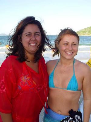 Soraia e Skell com Prainha ao fundo - 02