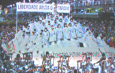 Carnaval 2008 - Desfile da Viradouro na TV 069.JPG