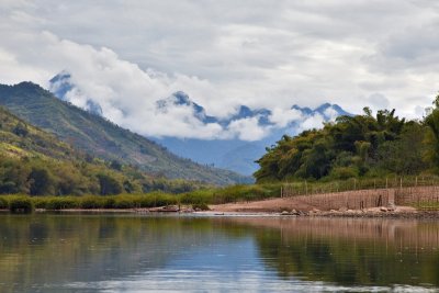 191NamOuRiverBoat.jpg