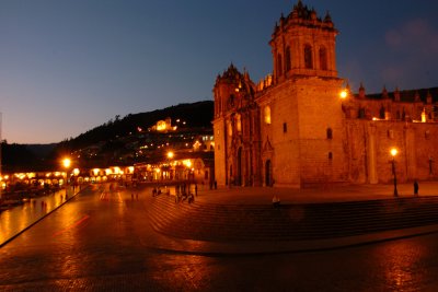 Dusk-Plaza de Armas, Cuzco