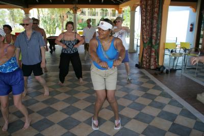 Hettie taking reggae dance lessons