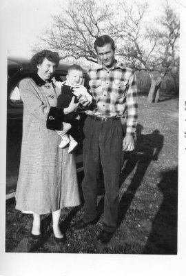 Mom Dad Larry  in April 1955.jpg