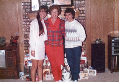 Mom Karen and Mitzi Dec 1987.jpg