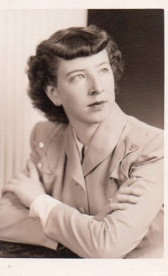 Mom in 1952.jpg