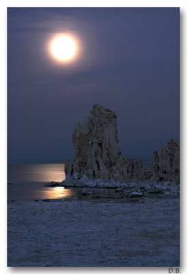 Mono Moonrise 11-18-7