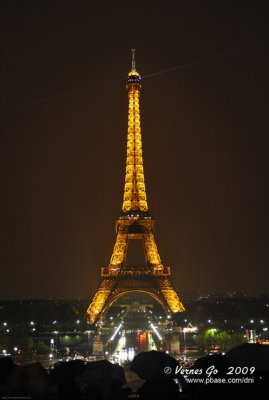 Eiffel Tower D700_05809 copy.jpg