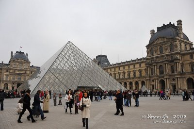 Louvre D700_05631 copy.jpg