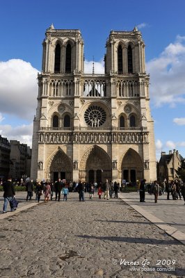 Notre Dame D700_06021 copy.jpg