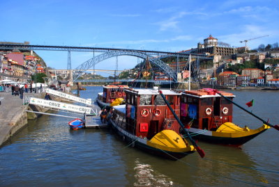 Barges on Duero