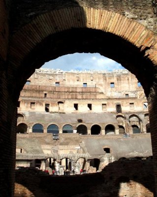The Coliseum - Through The Arch