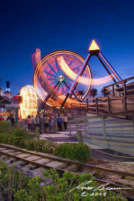 Dusk on Kemah Boardwalk 7980.jpg