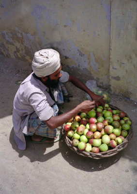 Apple vendor, Karachi Pakistan 1986