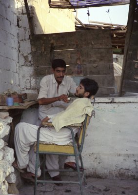 Barber, Karachi, Pakistan 1986