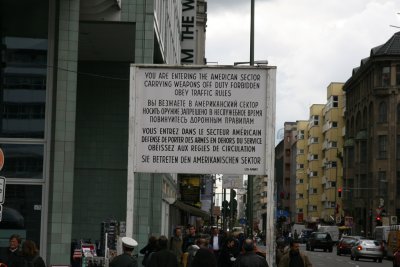 Germany_20100427_168_CheckpointCharlie.jpg