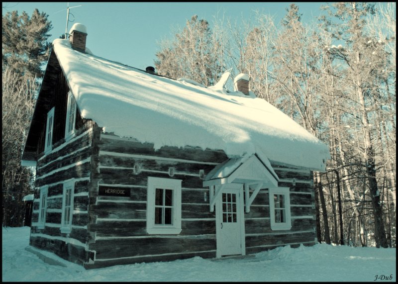Cachette/Hideaway