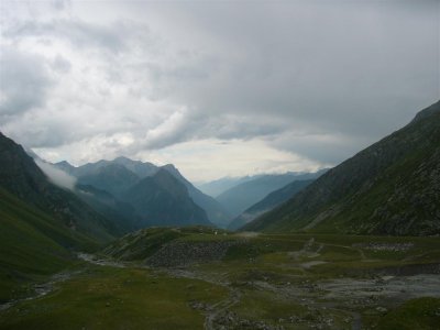 blik naar het zuiden Valle di Blenio