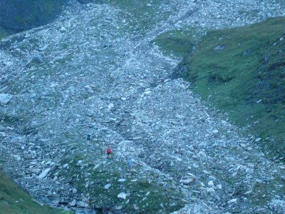 door de morenen naar de pas van de Piz Terri