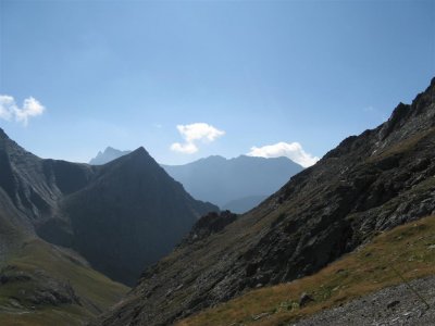 zicht vanaf Col de Gouiran (2597 meter) richting Col de la Valette