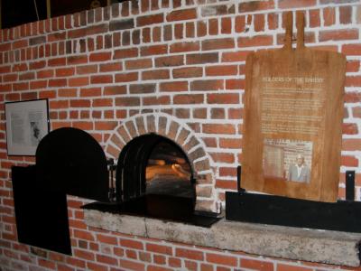 JPG CS Bakery Oven P4120141.jpg