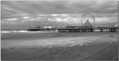 Blackpool Pier BW.jpg