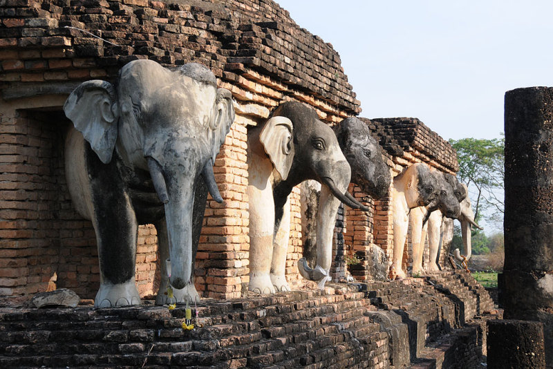 Wat Chang Lom
