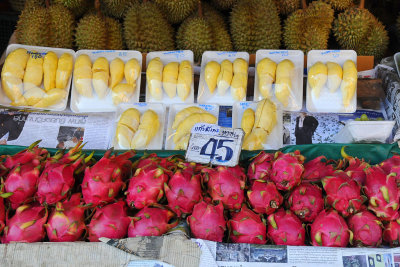 Warorot market