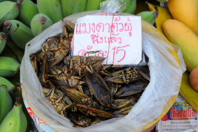 Warorot market