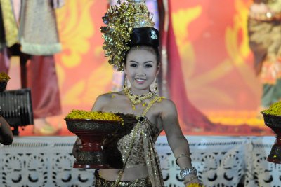 Intakin Festival in Wat Chedi Luang