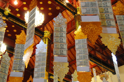 Intakin Festival in Wat Chedi Luang