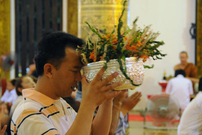 Intakin Festival in Wat Chedi Luang