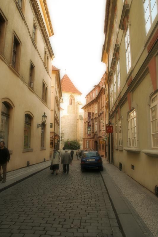 Glimpse of Praha