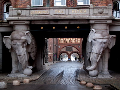 Elephant gate Carlsberg Brewery.jpg