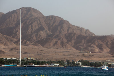 Aqaba beaches and the gigantic Aqaba Flagpole, which was annoyingly not flying a flag any day we were there.