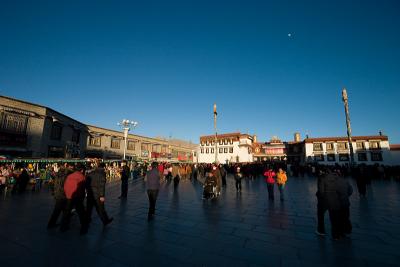 Jokhang square and Temple on the right.
