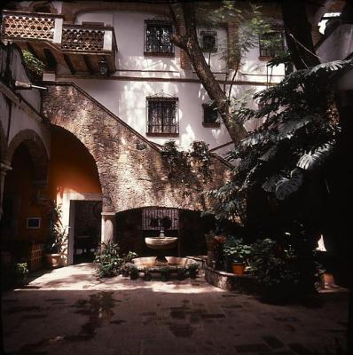 PATIO COLONIAL - TAXCO