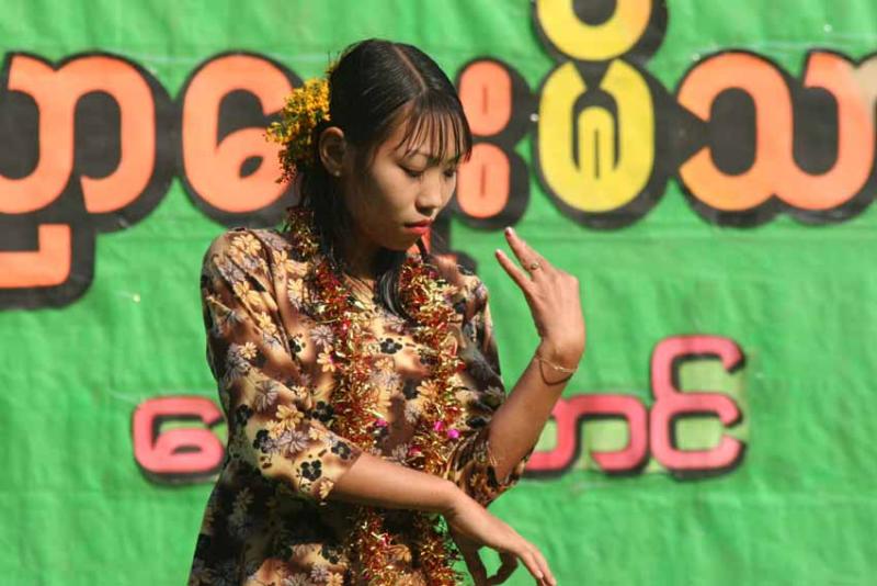 Thingyin Dancer