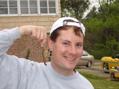 g3/78/617578/3/58577286.Chris_snewearring.jpg