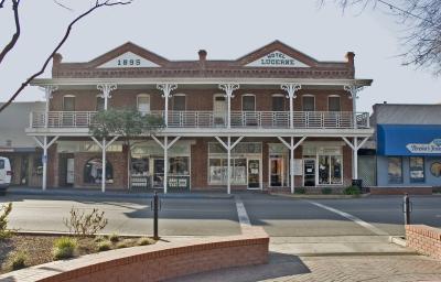 Hotel in Lemoore CA