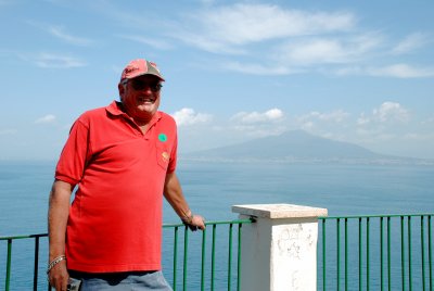 Dave in Sorrento with Mt. Vesuvius in the background 13.4.2008